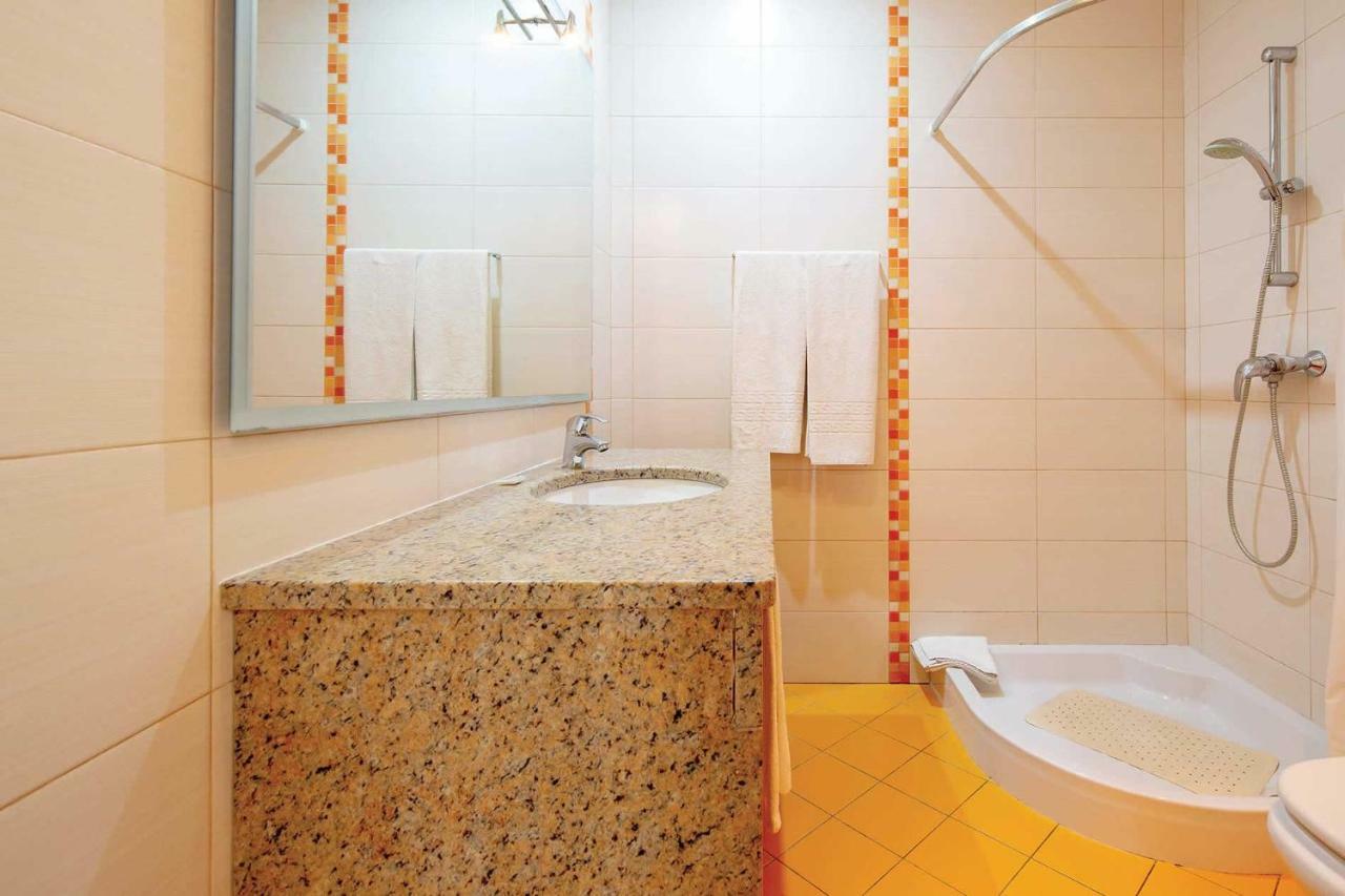 Ruana - 5 Bedrooms On Suite- Free Out Door Hot Jacuzzi - By Bedzy Albufeira